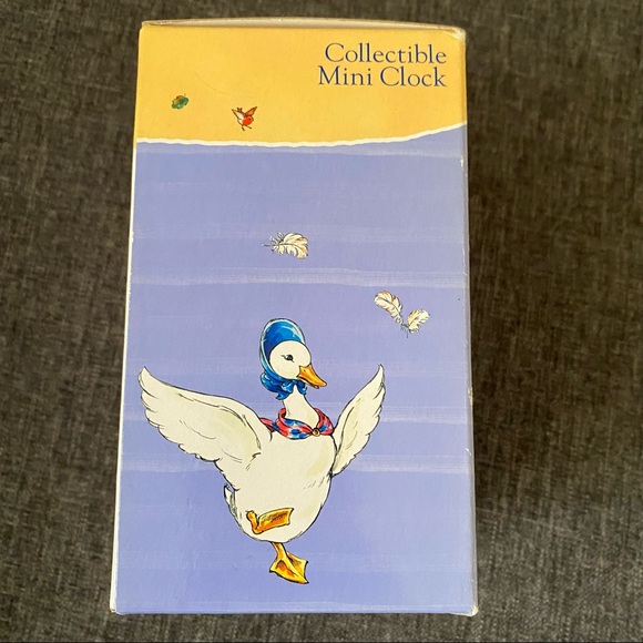 NIB Peter Rabbit Collectible Mini Clock - Picture 4 of 5
